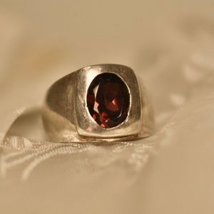 Silver 9.7g Ring, size 5.5